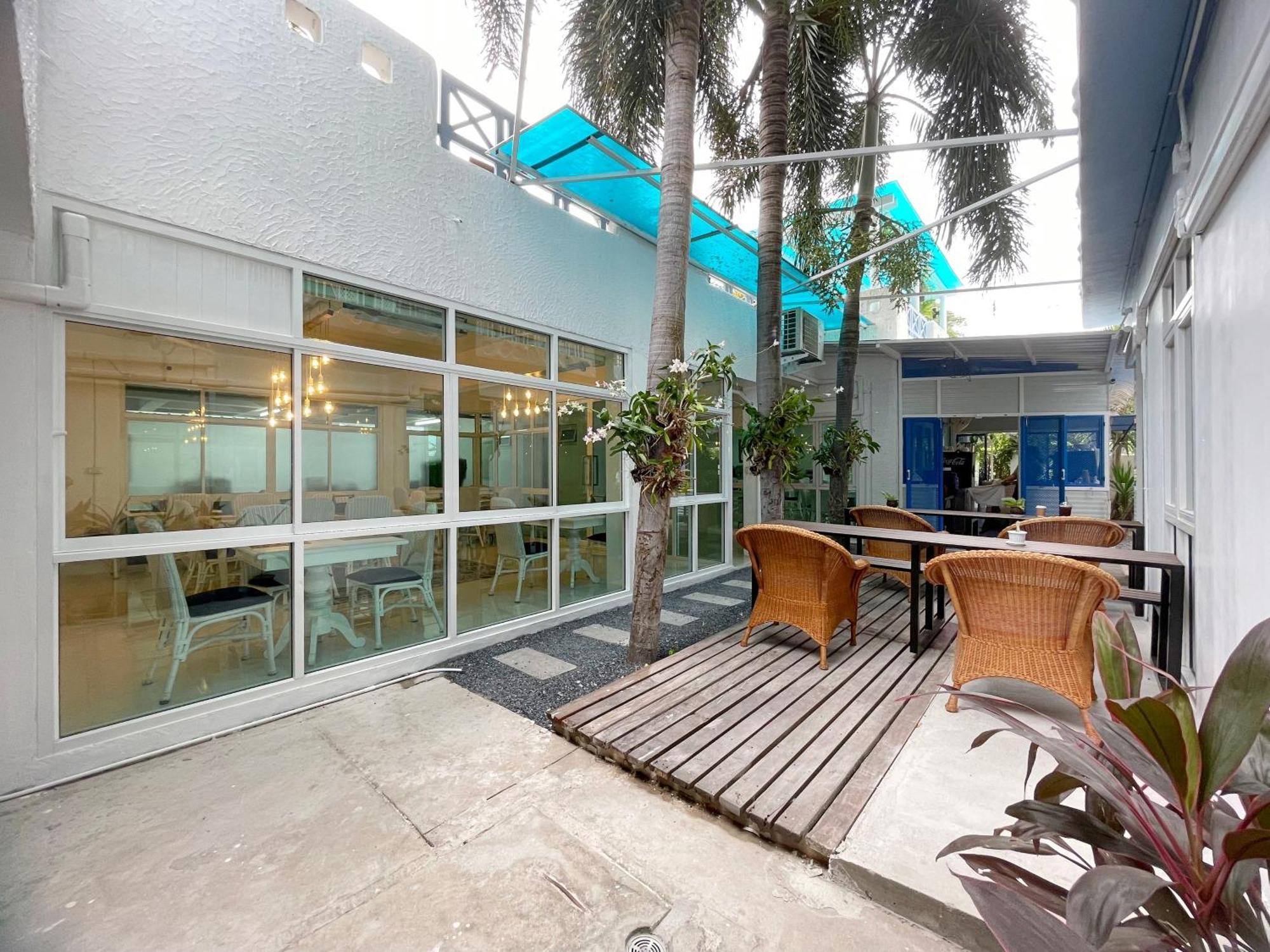 Hotel Baan Pattaya By Sabai Zewnętrze zdjęcie